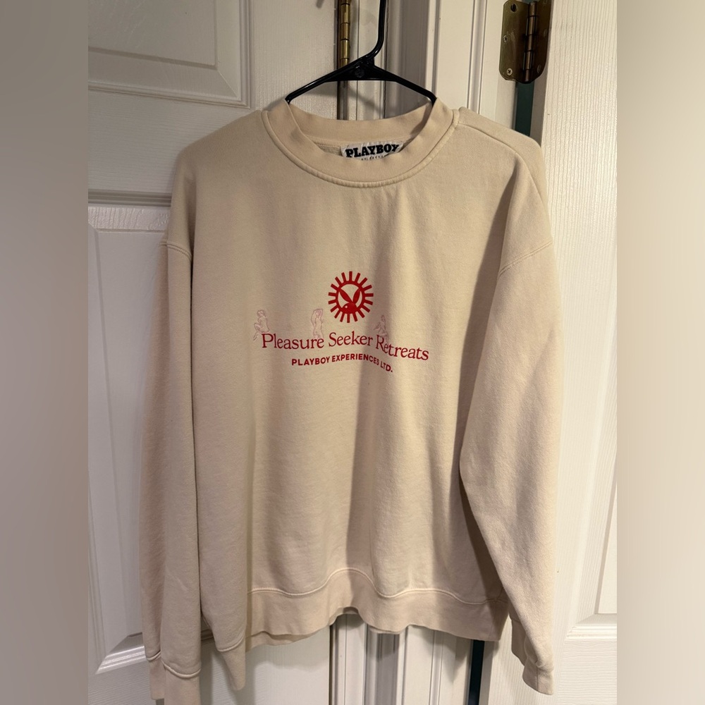 playboy crewneck 
Sz L